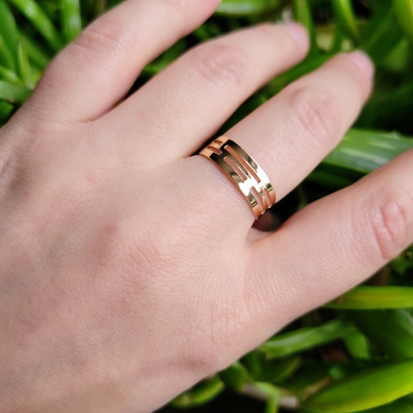 New Classic Gold Simple Geometric Ring Band & Toe Ring - Picture 6 of 9